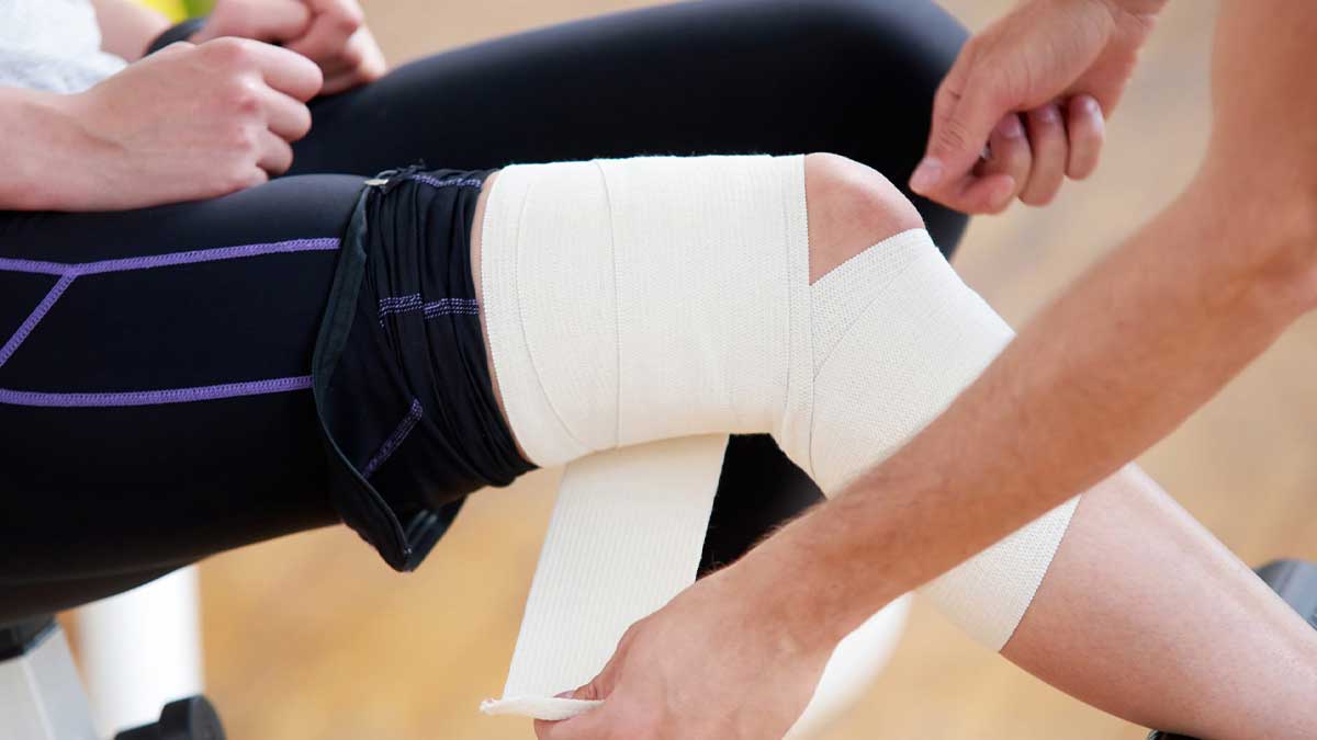 How Compression Garments Work for the Knee